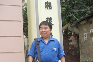 Ngưỡng mộ chàng SV cao 1,36m đam mê ngành Y