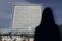 Nữ ca sĩ thần tượng xứ Hàn bị tố lừa đảo 50 triệu won