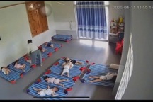 Xác minh clip trẻ mầm non bị xách ngược chân, hành hạ dã man