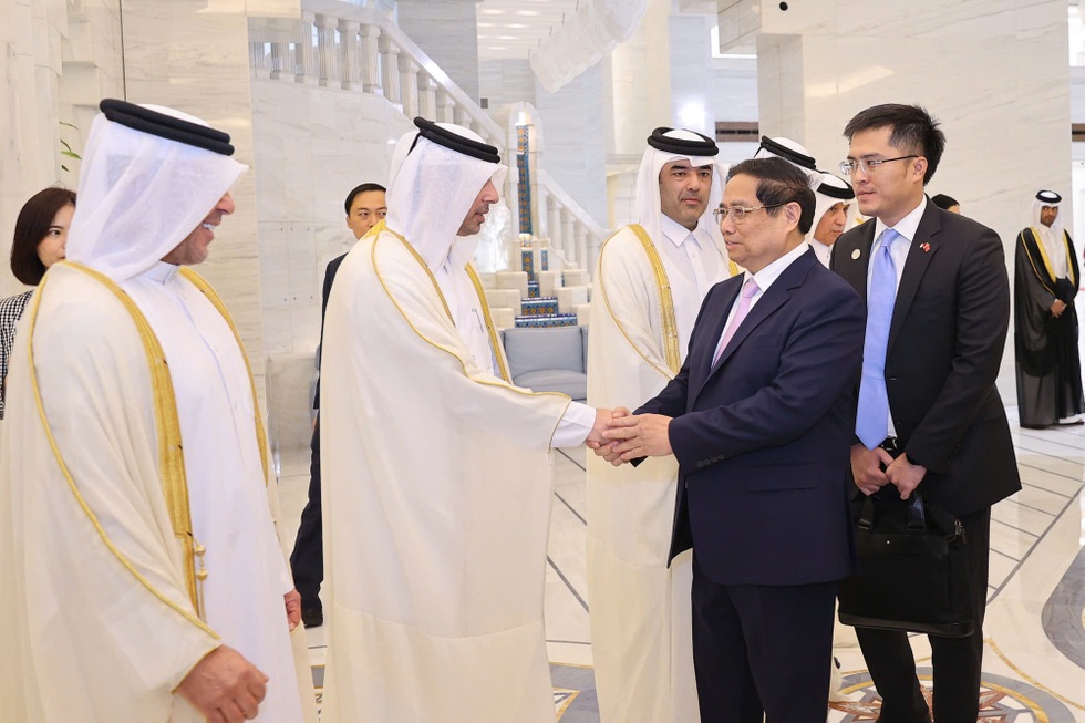 Lễ đón chính thức Thủ tướng Phạm Minh Chính tại Qatar - 8 Lễ đón chính thức Thủ tướng Phạm Minh Chính tại Qatar - 8