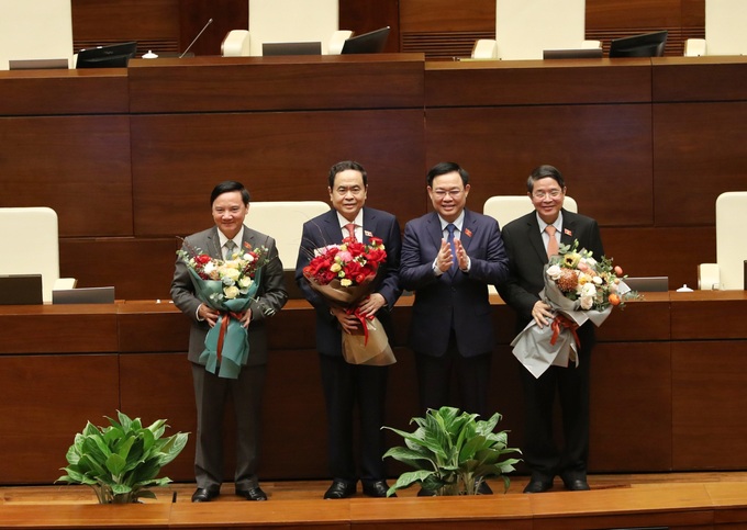 Nghị quyết bầu, miễn nhiệm Chủ tịch, Phó Chủ tịch Quốc hội - Ảnh 1. Nghị quyết bầu, miễn nhiệm Chủ tịch, Phó Chủ tịch Quốc hội - Ảnh 1.