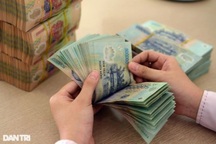 Thủ tướng: Ngân hàng cấp đủ tín dụng cho nền kinh tế; đáp ứng vốn nhập xăng, than...