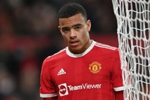 Mason Greenwood bất ngờ bị cảnh sát bắt giam