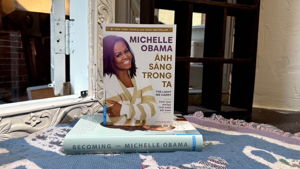 Ánh sáng trong ta - Cuốn sách tiết lộ những bí mật của Michelle Obama - 2 Ánh sáng trong ta - Cuốn sách tiết lộ những bí mật của Michelle Obama - 2
