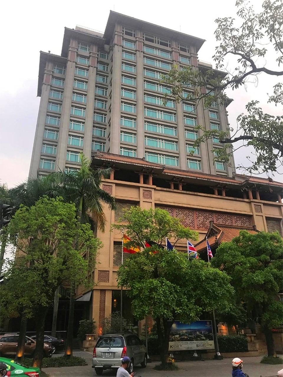 Vụ kiện hy hữu đòi quyền chủ nợ: Lại hoãn tòa vì lí do bất khả kháng! - 1 Vụ kiện hy hữu đòi quyền chủ nợ: Lại hoãn tòa vì lí do bất khả kháng! - 1