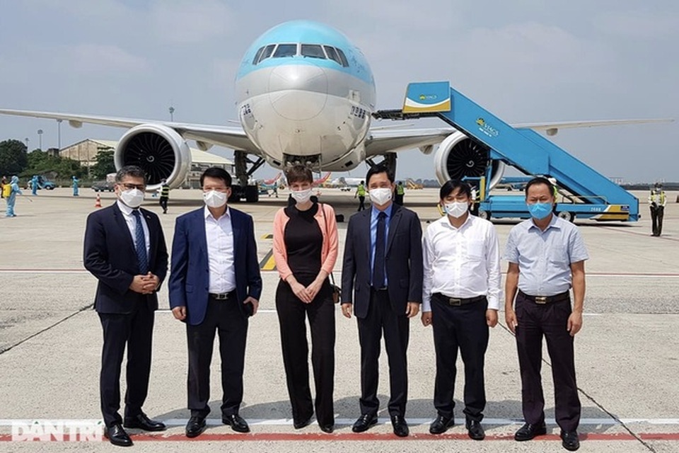 Thủ tướng: Ngay hôm nay phải có nghị quyết đối tượng ưu tiên tiêm vắc xin - 3 Thủ tướng: Ngay hôm nay phải có nghị quyết đối tượng ưu tiên tiêm vắc xin - 3