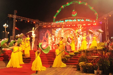 Rực rỡ sắc màu đêm khai mạc Tuần lễ du lịch Đồng Tháp