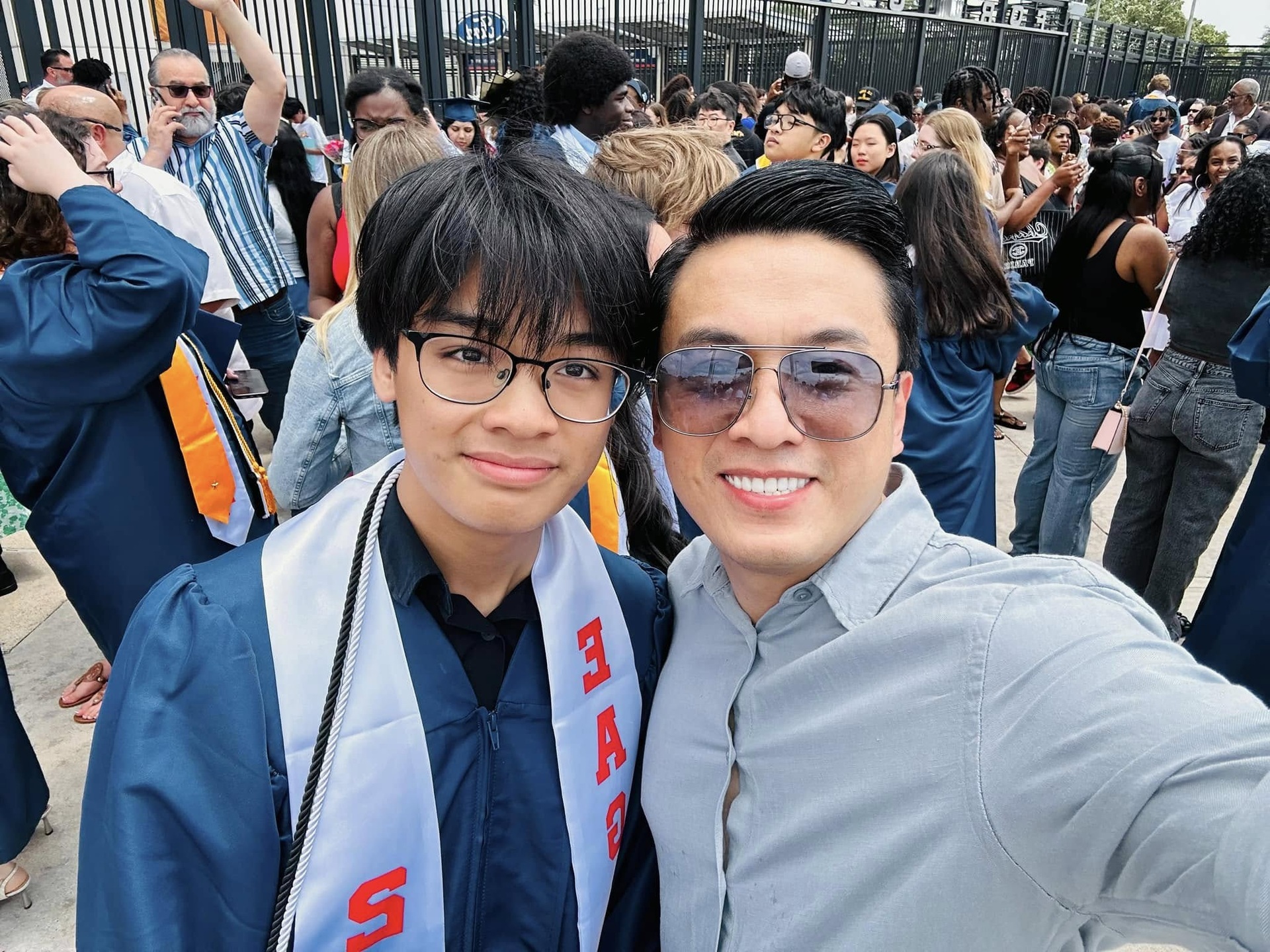 Lam Trường làm cha lần 3 ở tuổi 51, hôn nhân viên mãn bên vợ trẻ - 4