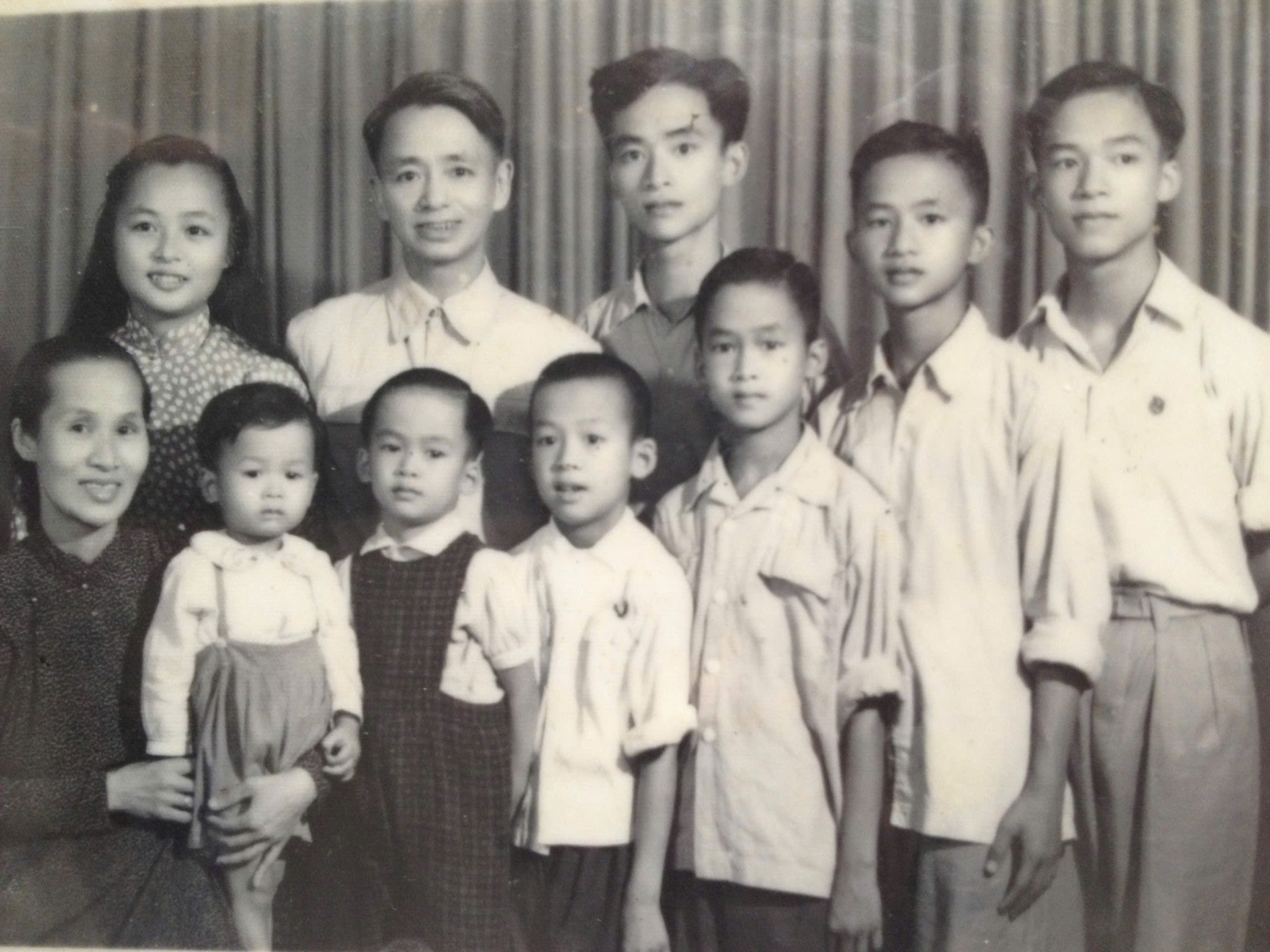 Chuyện về gia đình danh giá có 8 anh em là nhà khoa học nổi tiếng Việt Nam - 6 Chuyện về gia đình danh giá có 8 anh em là nhà khoa học nổi tiếng Việt Nam - 6
