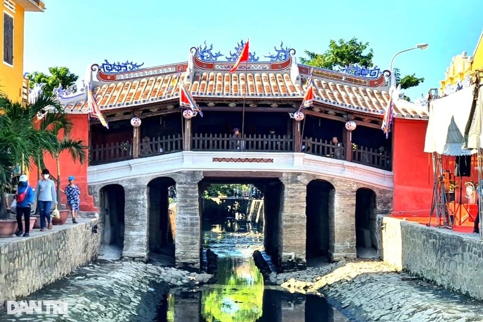 Trùng tu di tích và ám ảnh công trình trăm tuổi thành một tuổi - 1