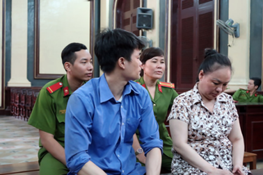 Vào sân bay để giao nhận 7,2 kg ma túy