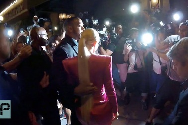 Kylie Jenner tưng bừng đón tuổi 21