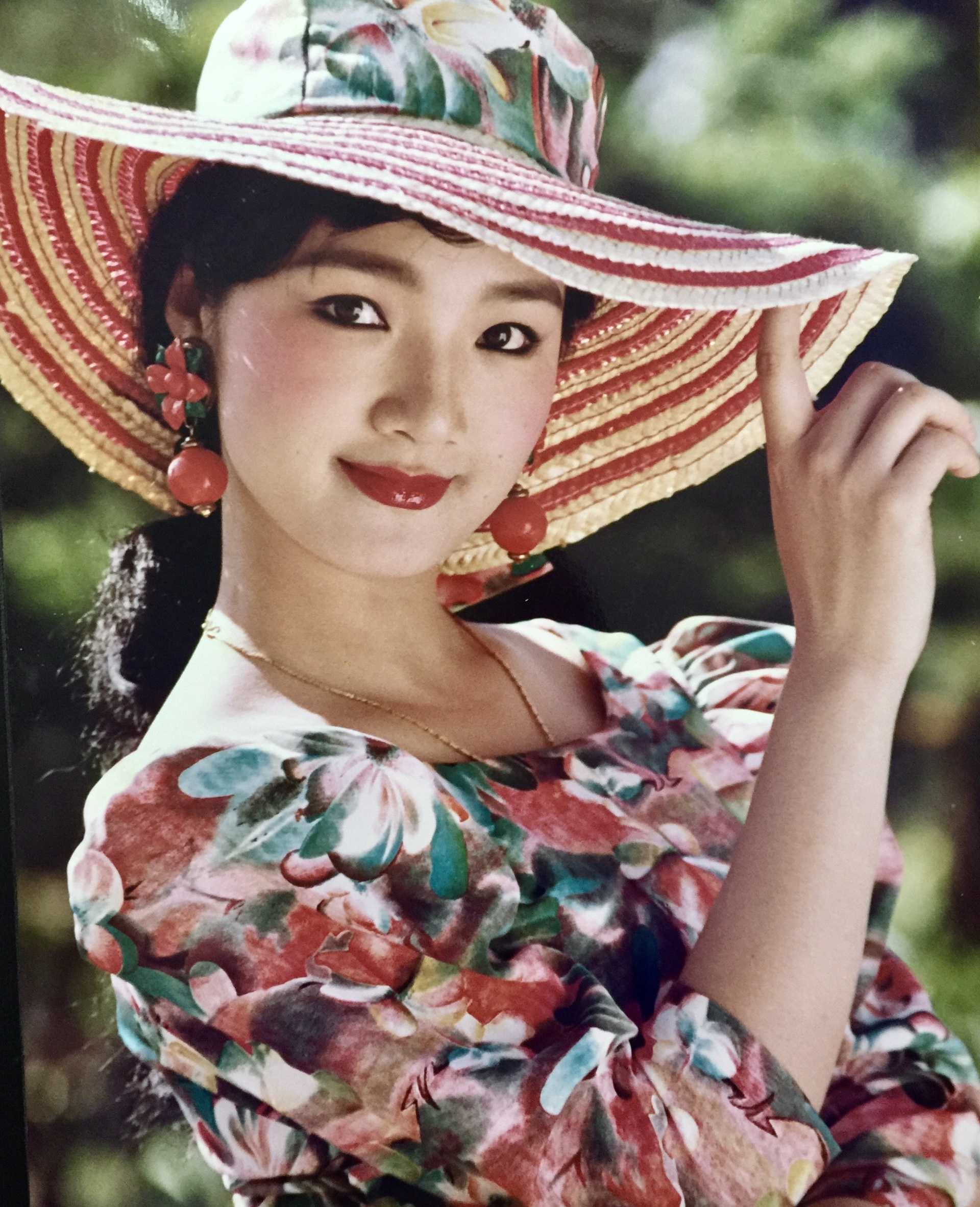 Ảnh hiếm của mỹ nhân Việt thập niên 90: Ai có bàn tay đẹp nhất? - 14 Ảnh hiếm của mỹ nhân Việt thập niên 90: Ai có bàn tay đẹp nhất? - 14