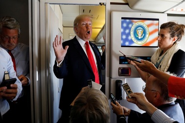 Phóng viên kể chuyện tháp tùng Tổng thống Trump trên chuyên cơ Không Lực Một