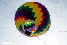 Thích thú với trải nghiệm bay khinh khí cầu ở Ba Vì