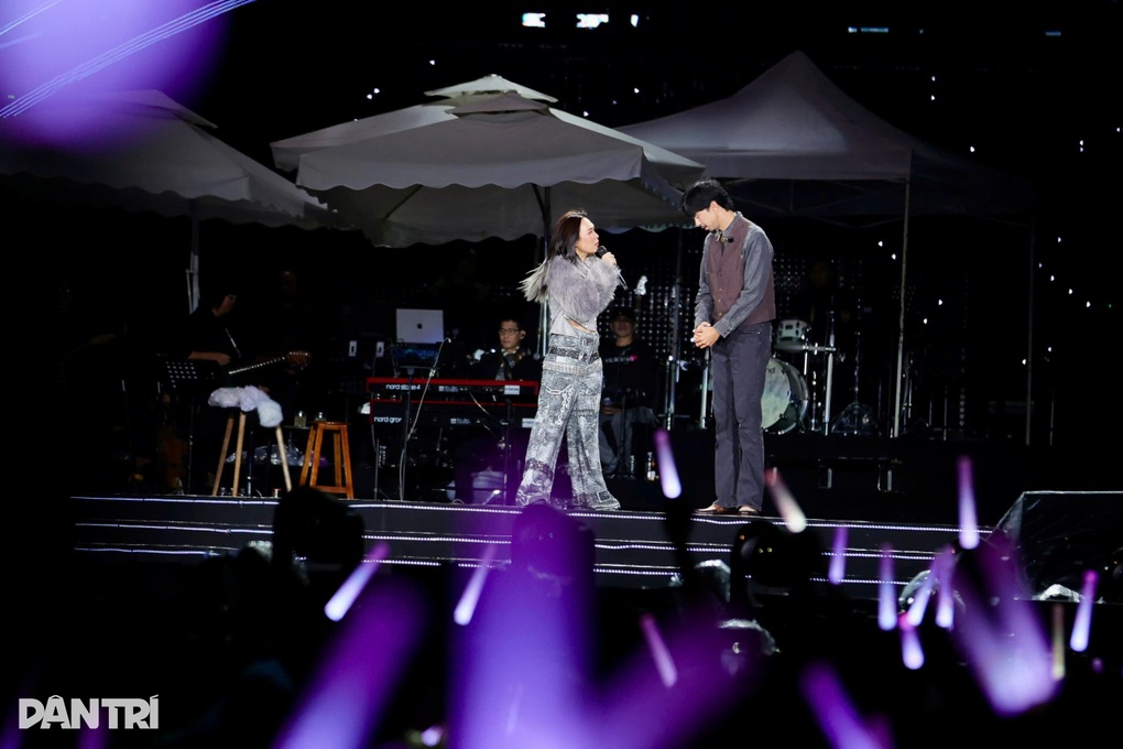 Đen Vâu xin lỗi Mỹ Tâm, thẳng thắn nói về lùm xùm dự án Nuôi em - 2 Đen Vâu xin lỗi Mỹ Tâm, thẳng thắn nói về lùm xùm dự án Nuôi em - 2