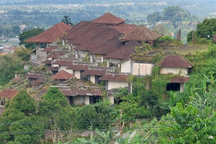 Biệt thự dính tin đồn ma ám, khách kể chuyện khó hiểu khi đến thăm ở Bali