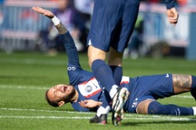 PSG nhận tin dữ từ Neymar, gặp khó khăn lớn trước trận chiến quyết định