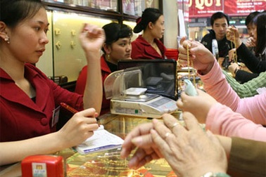 Vàng lại chạm ngưỡng 3,8 triệu đồng/chỉ