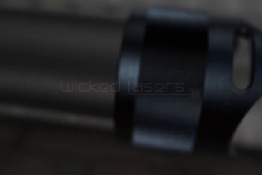 Đèn flash biết nhóm lửa và luộc trứng