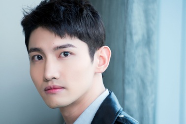 Changmin của nhóm DBSK bất ngờ thông báo hoãn cưới