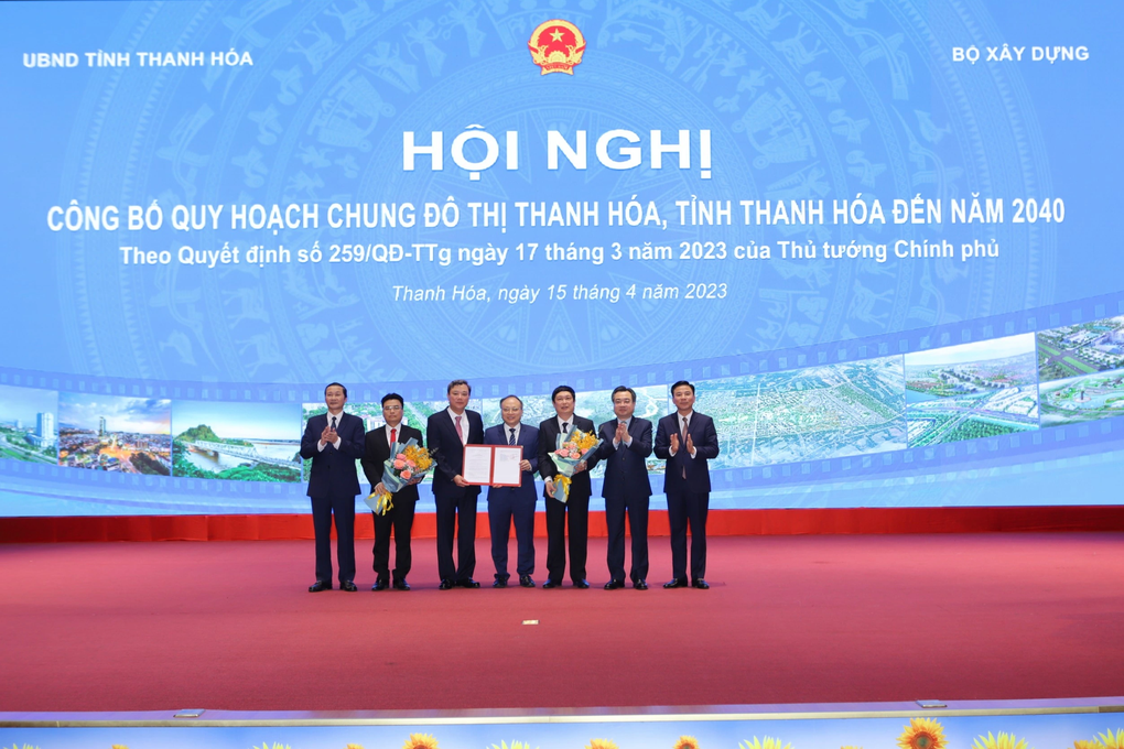 Đưa Thanh Hóa trở thành cực tăng trưởng mới phía Bắc Tổ quốc - 4 Đưa Thanh Hóa trở thành cực tăng trưởng mới phía Bắc Tổ quốc - 4