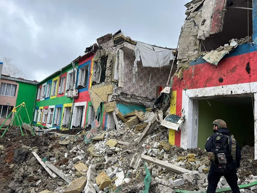 Nga tập kích tên lửa, gây tổn thất lớn cho thành phố miền Đông Ukraine - 1 Nga tập kích tên lửa, gây tổn thất lớn cho thành phố miền Đông Ukraine - 1