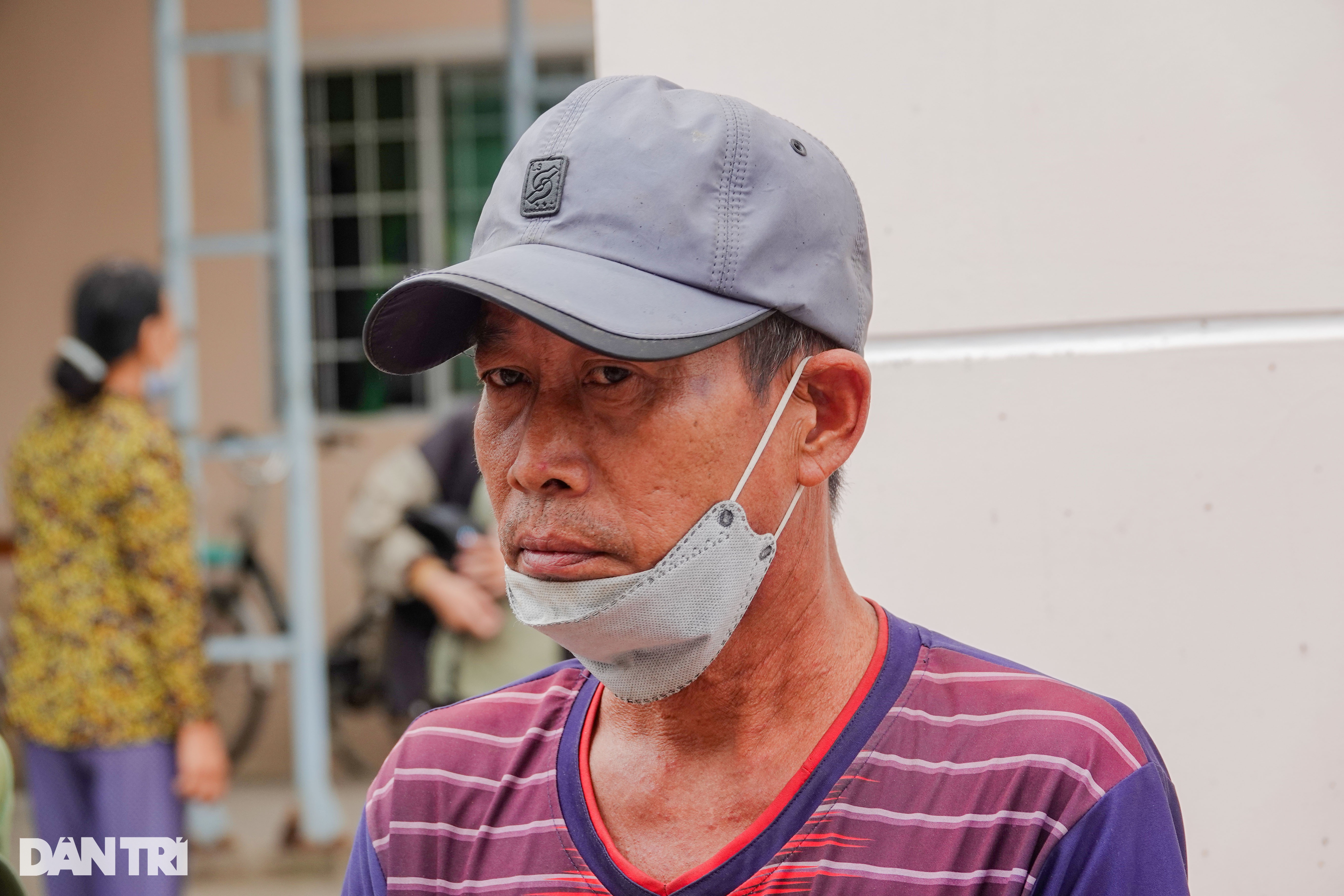 Lao động nghèo ở Trà Vinh xúc động khi được khám bệnh miễn phí - 3 Lao động nghèo ở Trà Vinh xúc động khi được khám bệnh miễn phí - 3