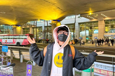 Văn Toàn đến Seoul, chuẩn bị cho mùa giải mới tại Hàn Quốc