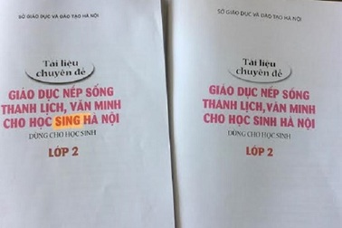 Phụ huynh phát hiện “sách lậu” trà trộn vào trường học
