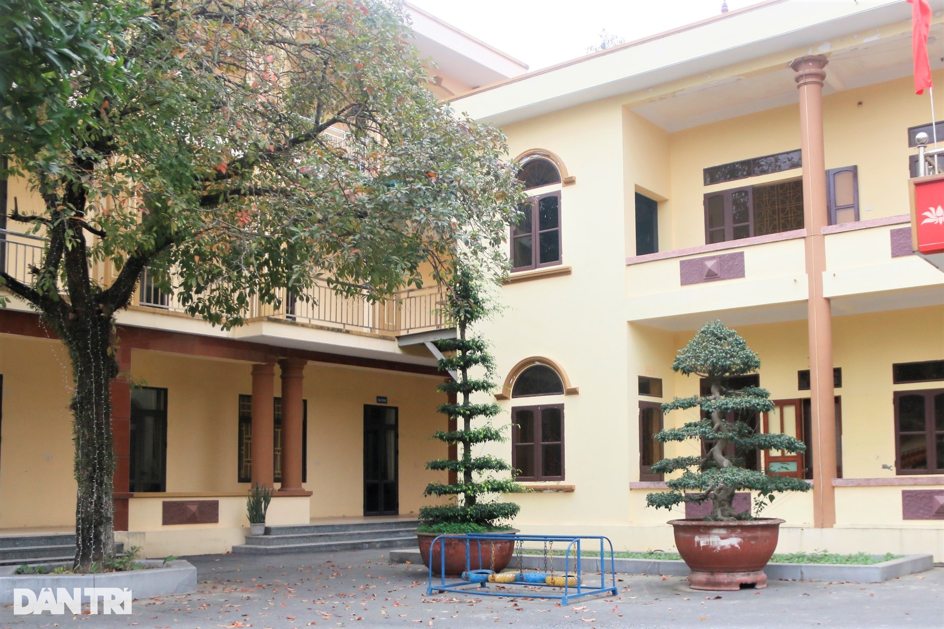 Loạt trụ sở công bỏ hoang, chưa được định đoạt số phận ở Ninh Bình - 7 Loạt trụ sở công bỏ hoang, chưa được định đoạt số phận ở Ninh Bình - 7