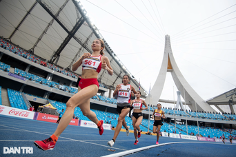 "Nữ hoàng" điền kinh Nguyễn Thị Oanh lập kỳ tích 4 HCV tại SEA Games 32