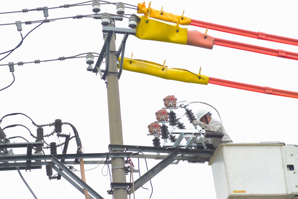 Đội Hotline - Lực lượng đặc biệt của ngành điện - 5 Đội Hotline - Lực lượng đặc biệt của ngành điện - 5