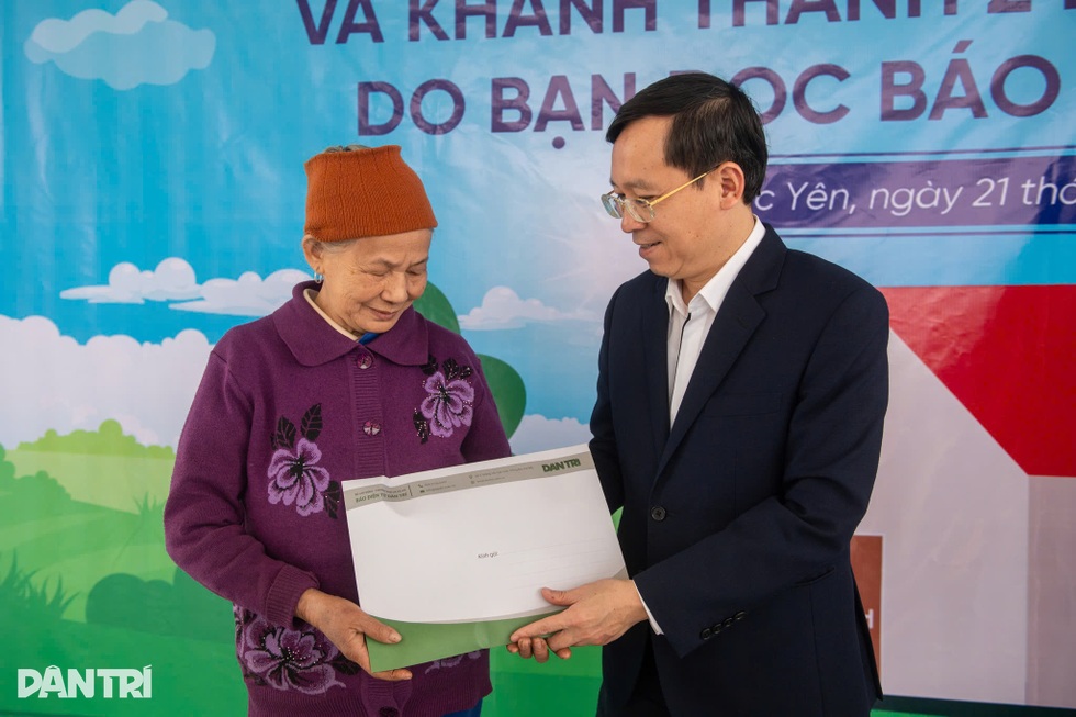 Ấm áp, xúc động ngày khánh thành 2 ngôi nhà Nhân ái ở nơi bão Yagi đi qua - 7 Ấm áp, xúc động ngày khánh thành 2 ngôi nhà Nhân ái ở nơi bão Yagi đi qua - 7