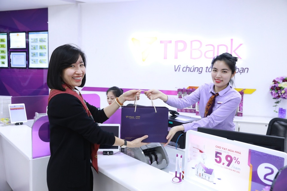TPBank tiếp tục được vinh danh là ngân hàng số xuất sắc nhất - 1