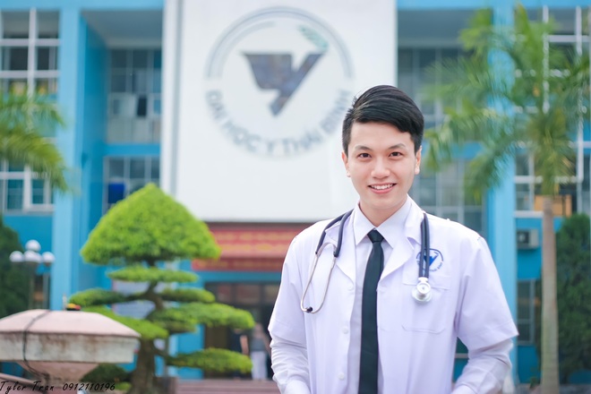Gặp lại hot boy trường Y năm nào nay đã là bác sĩ điển trai như tài tử - 4 Gặp lại hot boy trường Y năm nào nay đã là bác sĩ điển trai như tài tử - 4