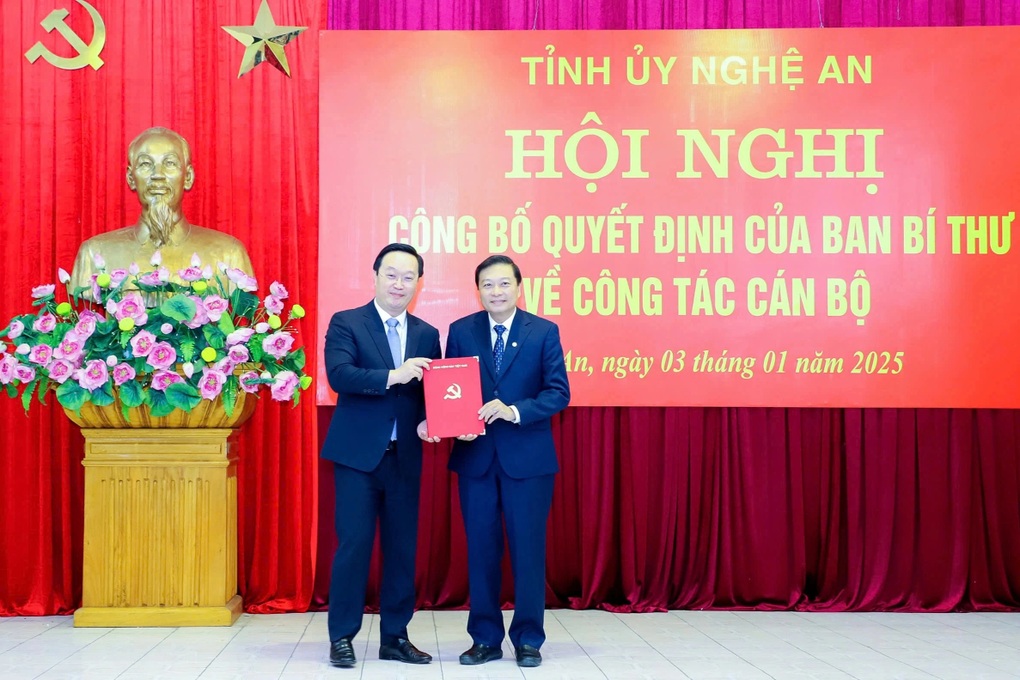 Ông Lê Hồng Vinh làm Phó Bí thư Tỉnh ủy Nghệ An - 1 Ông Lê Hồng Vinh làm Phó Bí thư Tỉnh ủy Nghệ An - 1