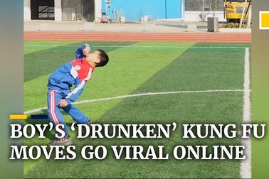 Cậu bé 10 tuổi biểu diễn Túy quyền gây sốt mạng xã hội