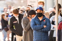 Thế giới chạy đua nghiên cứu về biến chủng SARS-CoV-2 mới ở Nam Phi