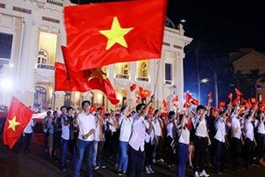 Lá cờ rộng 500m² tung bay trong cầu truyền hình “Lá cờ Độc lập”