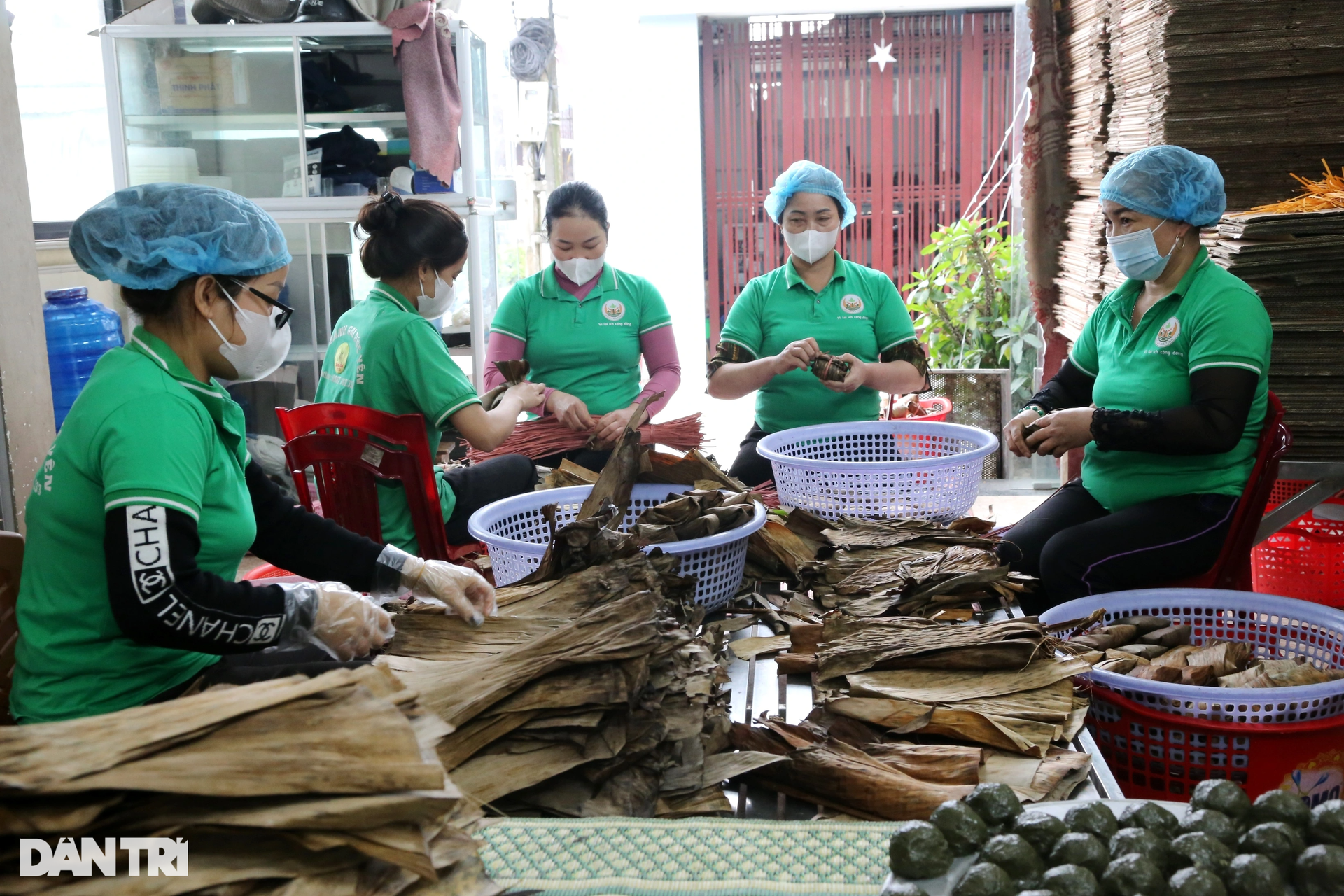 Ấm no loại bánh nhìn như đạn súng thần công - 1 Ấm no loại bánh nhìn như đạn súng thần công - 1