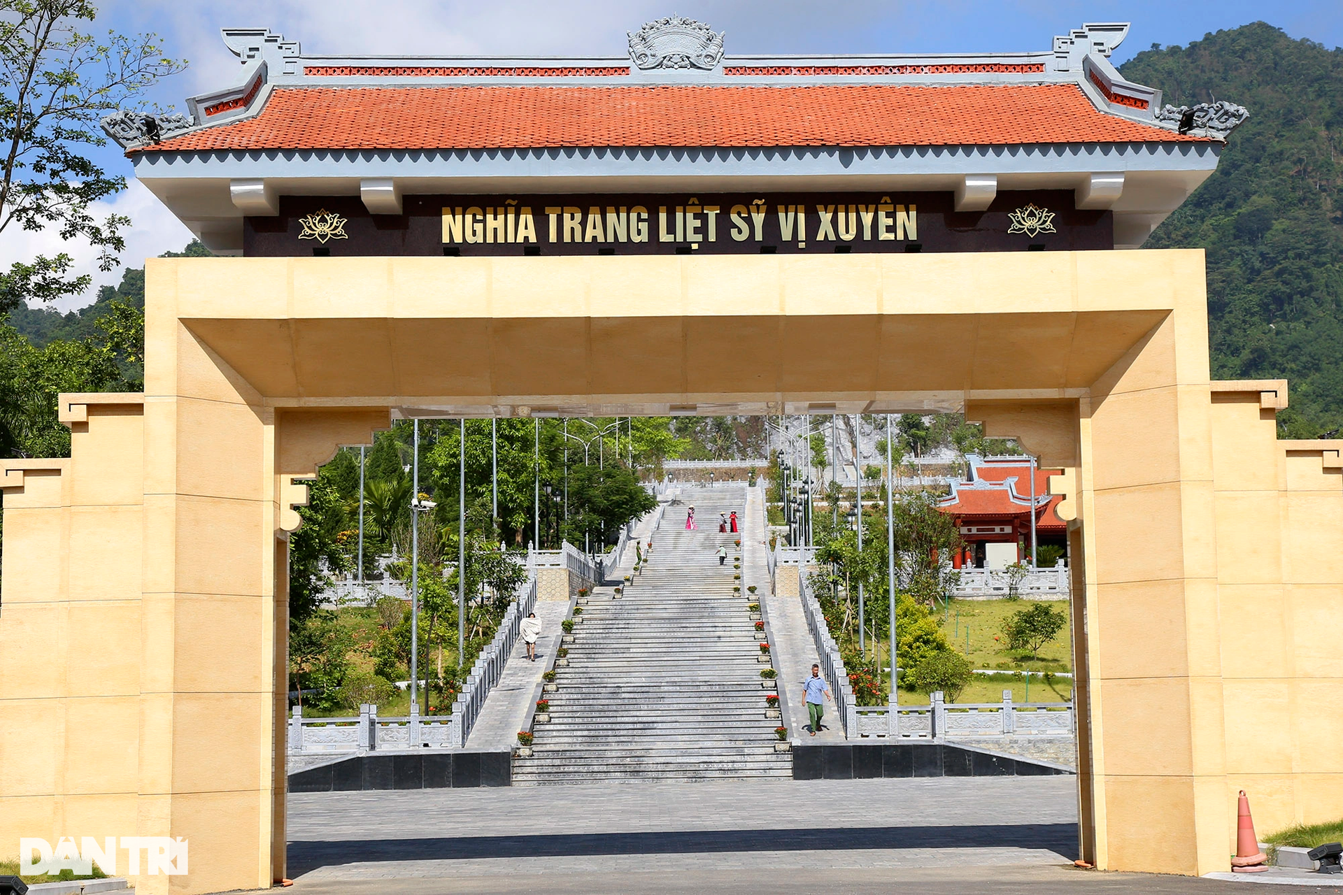 Nghĩa trang Liệt sĩ Vị Xuyên mở rộng đến 10ha để quy tập thêm 3.000 phần mộ - 11 Nghĩa trang Liệt sĩ Vị Xuyên mở rộng đến 10ha để quy tập thêm 3.000 phần mộ - 11