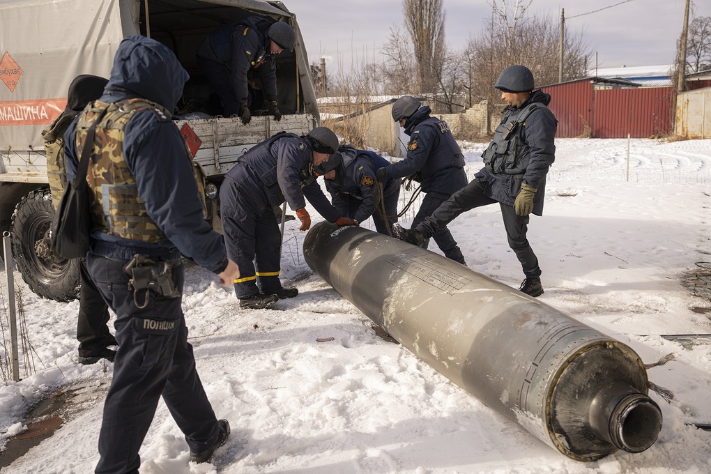 Nga tiến hành 16 vụ tập kích tên lửa, gây tổn thất nặng nề cho Ukraine - 2 Nga tiến hành 16 vụ tập kích tên lửa, gây tổn thất nặng nề cho Ukraine - 2