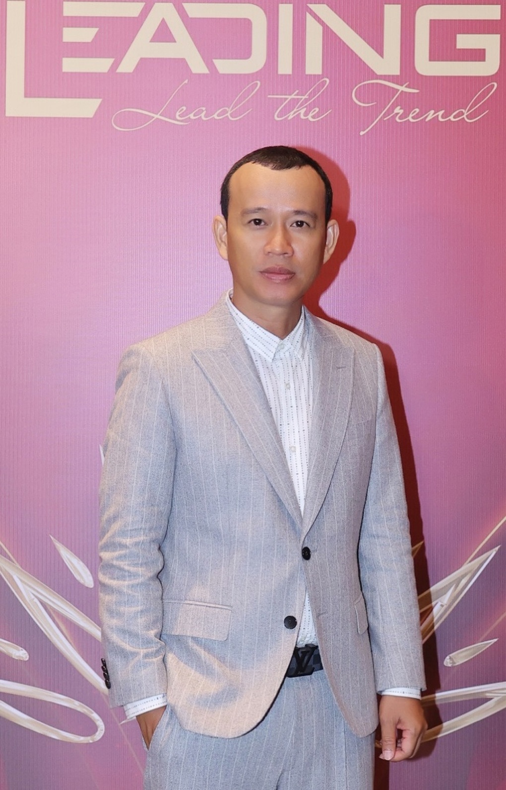 Chuyên gia đào tạo Phúc Nguyễn: Tôi đã sống đủ lâu trong showbiz, thấy đủ hào quang lẫn bạc bẽo - 1 Chuyên gia đào tạo Phúc Nguyễn: Tôi đã sống đủ lâu trong showbiz, thấy đủ hào quang lẫn bạc bẽo - 1