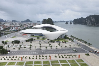 200 tỷ phú châu Âu sẽ đến vịnh Hạ Long bằng siêu du thuyền