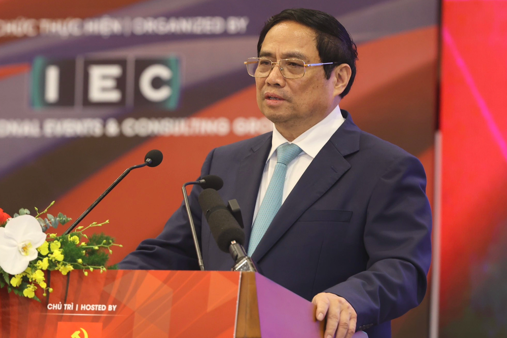 Thủ tướng: Đầu tư mạo hiểm, chấp nhận rủi ro để thần tốc chuyển đổi số - 1 Thủ tướng: Đầu tư mạo hiểm, chấp nhận rủi ro để thần tốc chuyển đổi số - 1
