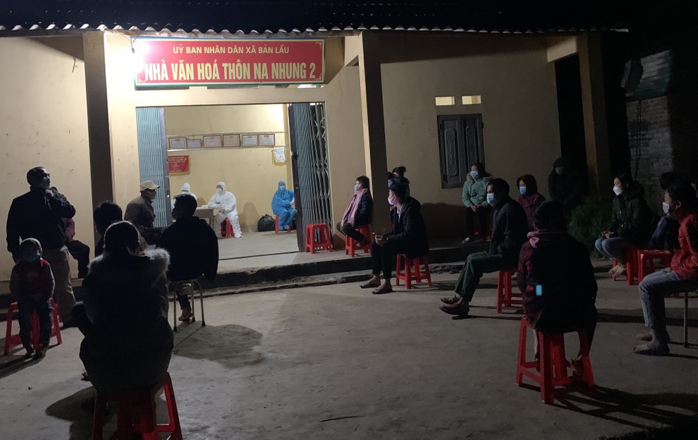 Lào Cai họp khẩn trong đêm khi xuất hiện 7 F0 trong cộng đồng - 2 Lào Cai họp khẩn trong đêm khi xuất hiện 7 F0 trong cộng đồng - 2