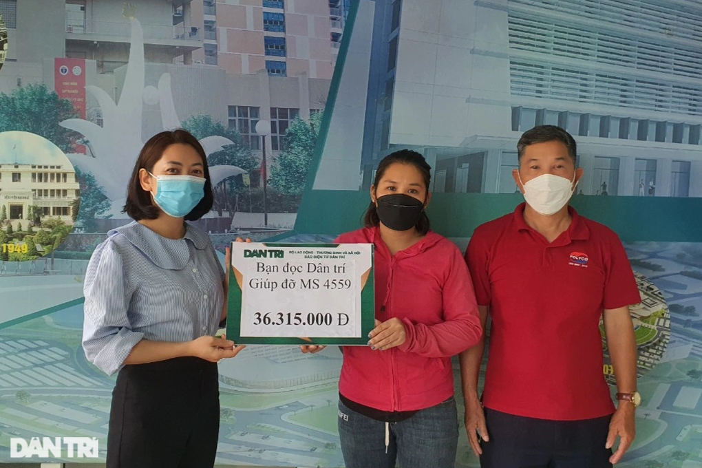 Tiếp tục trao hơn 36 triệu đồng đến người đàn ông mắc bệnh hiếm gặp - 1