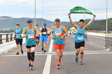 "Vnexpress Marathon Sparkling Quy Nhơn 2023": Tinh thần thể thao không giới hạn