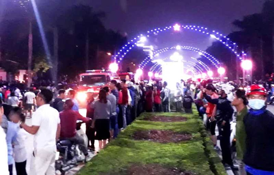 Cháy lớn tại tòa nhà dầu khí, xác định 1 người tử vong, nhiều người trọng thương - 5 Cháy lớn tại tòa nhà dầu khí, xác định 1 người tử vong, nhiều người trọng thương - 5